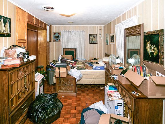 5th image of 609 Jefferson Dr