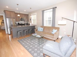 13 Lewis St APT 3, Portland, ME 04102