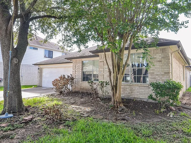 16307 Scotch Hollow Ln — Photo 3