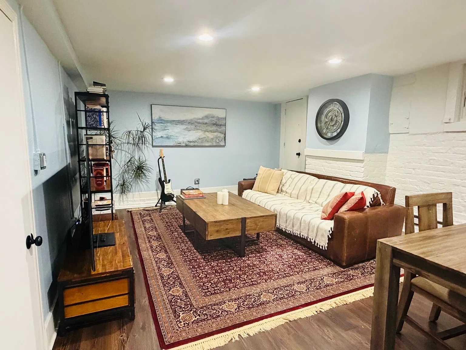 1 bed, 1000 sqft, $1,675 — Photo 2