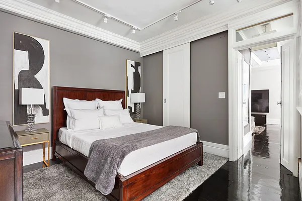 Sold by Compass | media 6