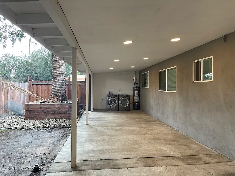 6951 Hoffman Ave — Photo 21
