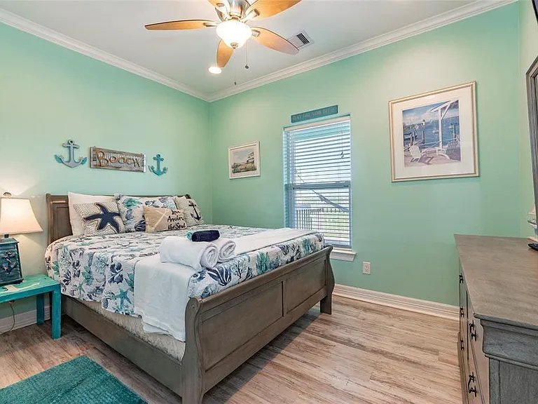 987 Surf Rd — Photo 25