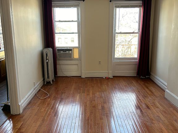 3rd image of 405 Sterling Pl Floor 4