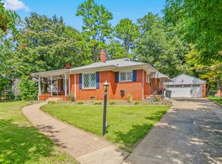 624 Country Club Dr, Burlington, NC 27215