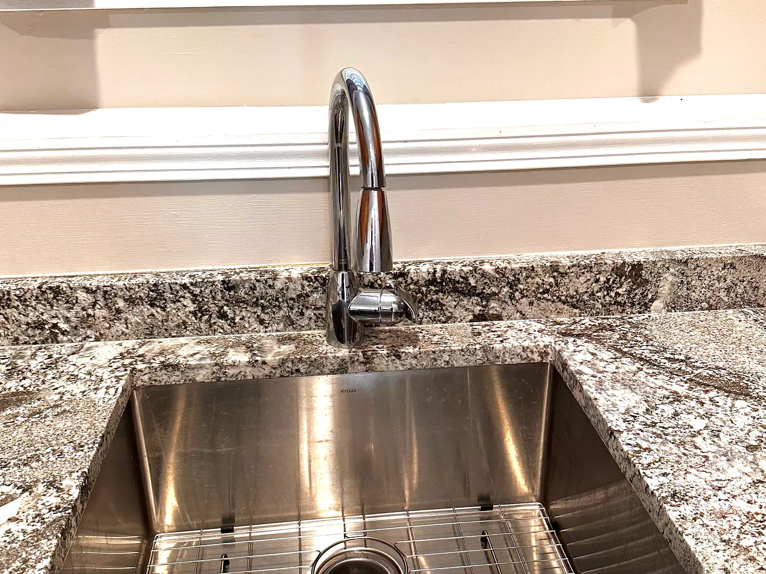 2 bed, 700 sqft, $1,500 — Photo 4
