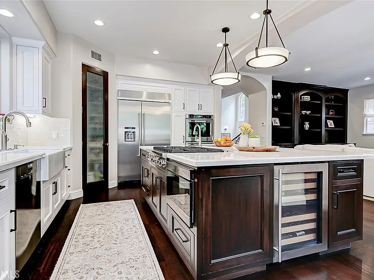 3005 N Poinsettia Ave — Photo 26