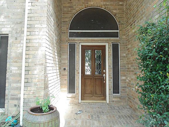 2nd image of 6323 Canyon Chase Dr