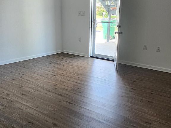 2nd image of 225 Bayou Vista Dr #4