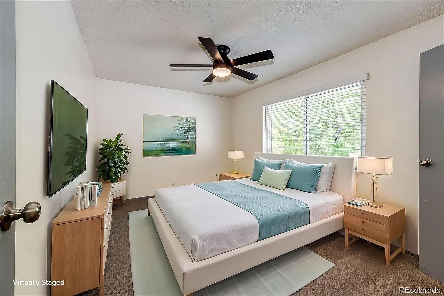 2 bed, 900 sqft, $1,800 — Photo 1