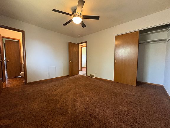 4th image of 823 Byron Ave #2