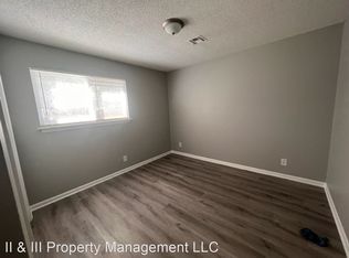 4723 Switzer St, Merriam, KS 66203