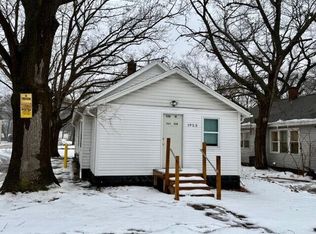 1953 Valley St, Muskegon, MI 49442