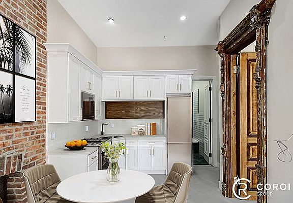 4th image of 7 Spencer Pl Floor 2