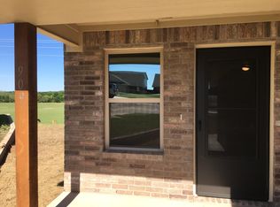 909 Dart Ct, Granbury, TX 76049