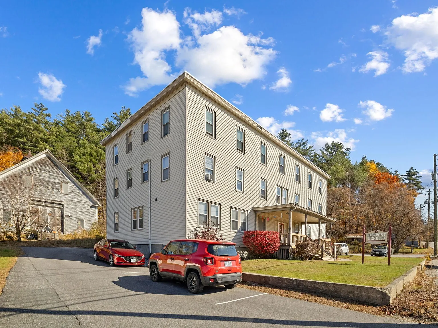 1 bed, 1.0 bath, 8424 sqft, $1,375 — Photo 2