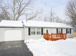 4765 Lilydale Dr, Hamburg, NY 14075