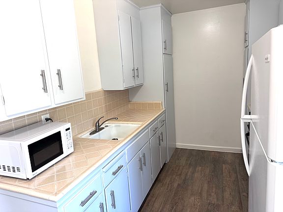 3rd image of 715 Monroe St APT 1