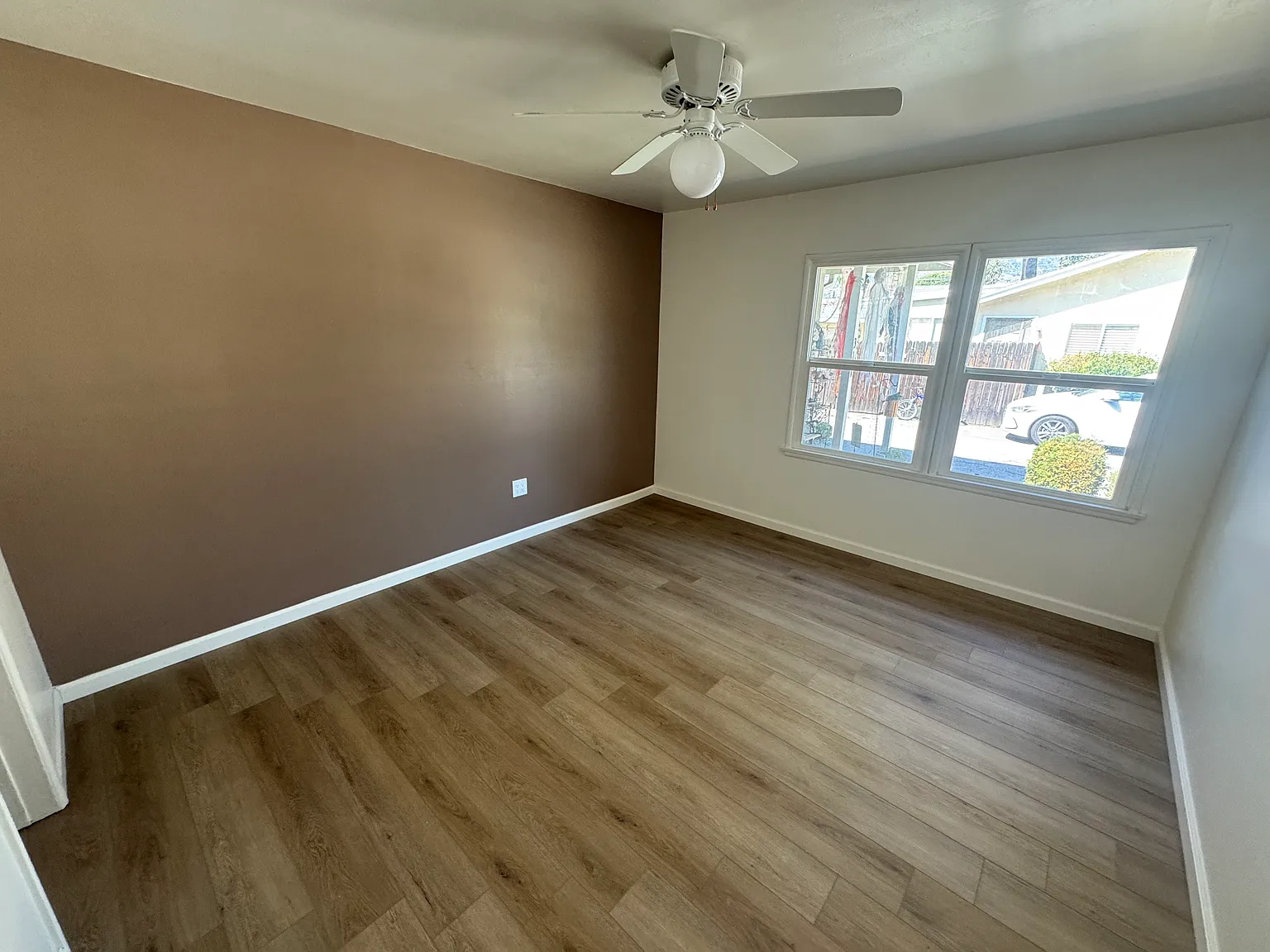 1 bed, 700 sqft, $1,950 — Photo 3