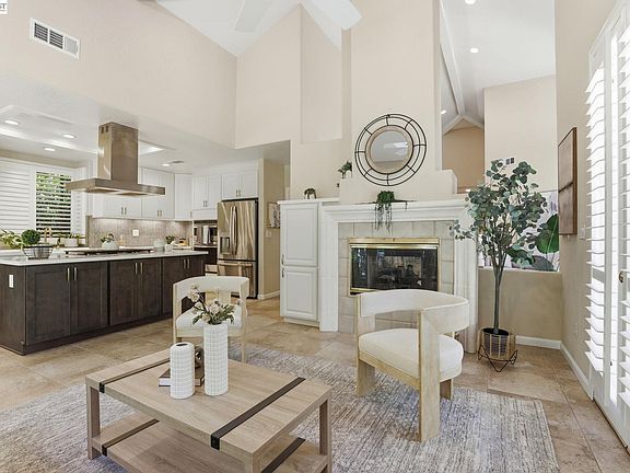 5th image of 7961 Kemper Ct