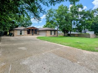 417 Troy Ln, Fairfield, TX 75840