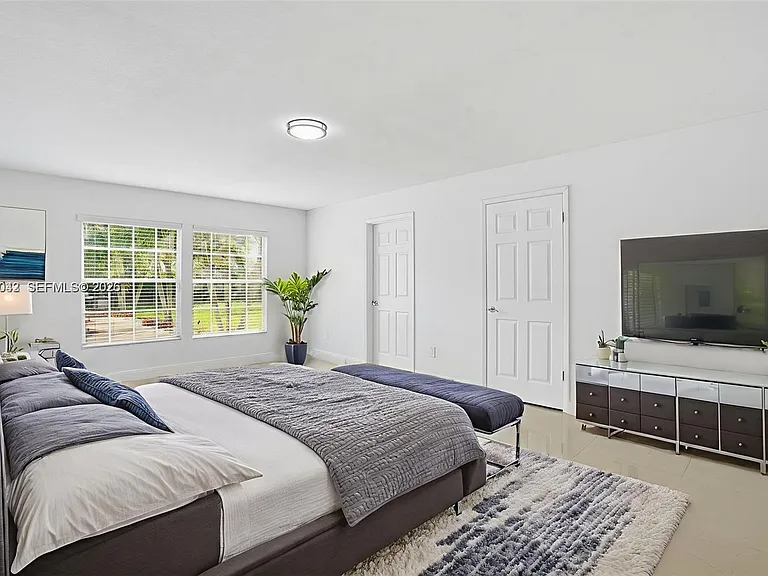 21080 SW 242nd St — Photo 25
