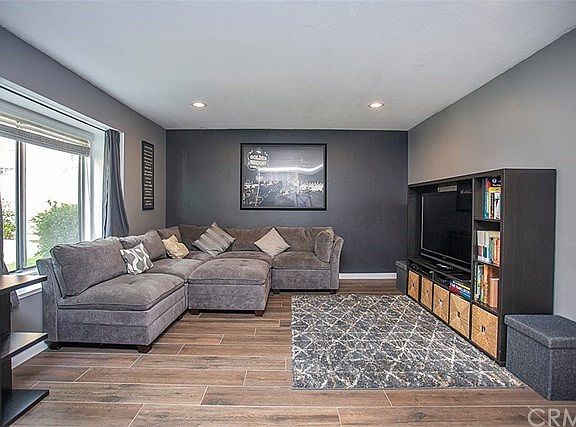 2nd image of 13722 # 95 Red Hill Ave Ave #95