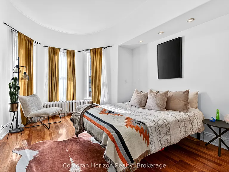 183 James St S #2 — Photo 16