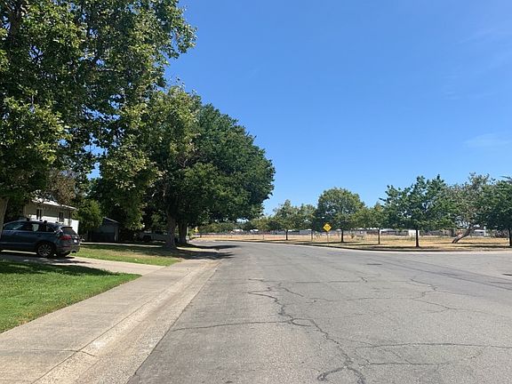 5th image of 7660 19th St