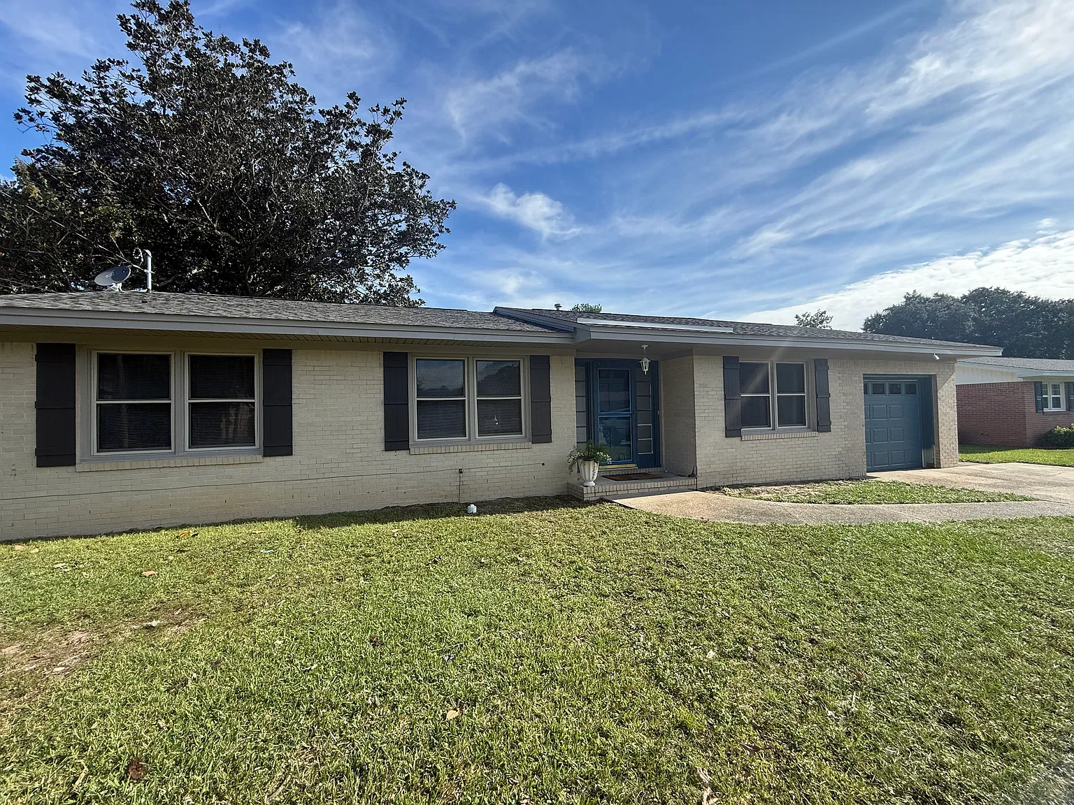 3 bed, 1451 sqft, $1,995 — Photo 2