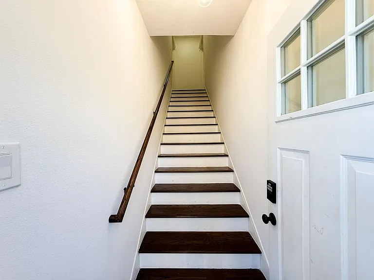 4112 Junius St — Photo 3