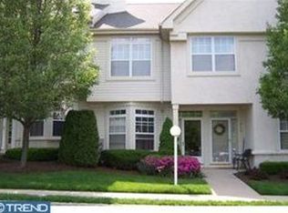 511 Dresher Woods Dr, Dresher, PA 19025