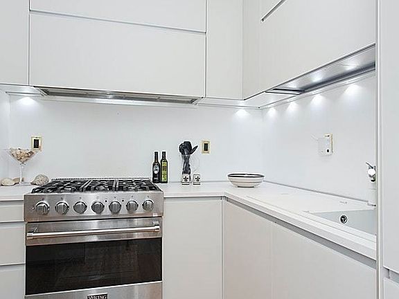4th image of 117 W 82nd St APT 5
