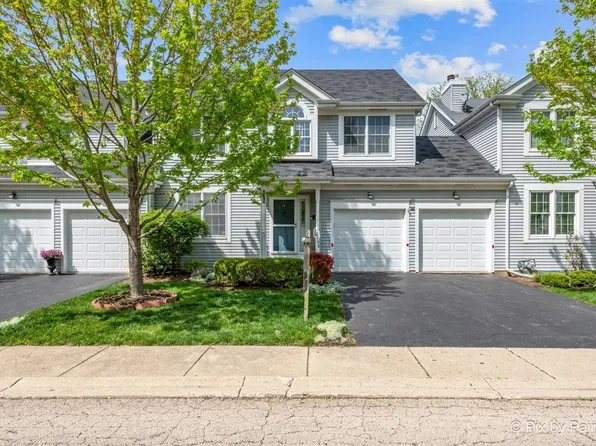 2106 Dover Ln, Saint Charles, IL 60174