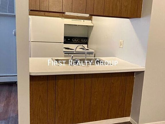 5th image of 1355 Ohmer Ave APT 17