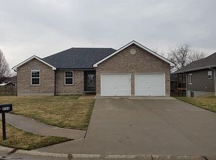 956 Moore Pl, Odessa, MO 64076