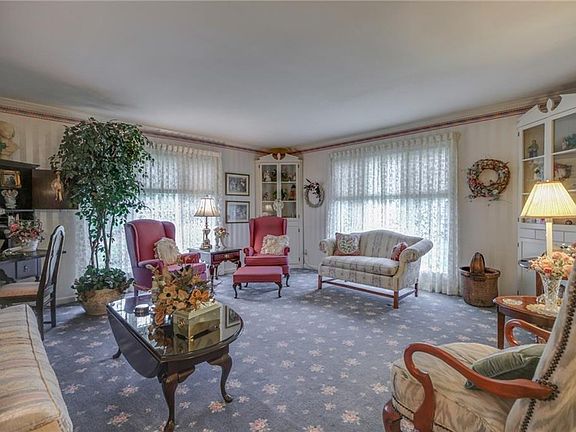 3rd image of 1517 Hardin Ct