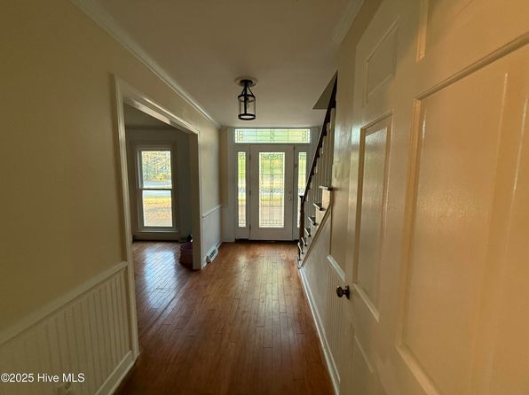 1013 Oak Forest Drive NW, Wilson, NC 27896