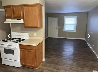 29 Lincoln Ave, Eldridge, IA 52748