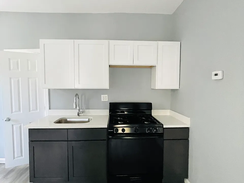 104 Sunset Ave #2F