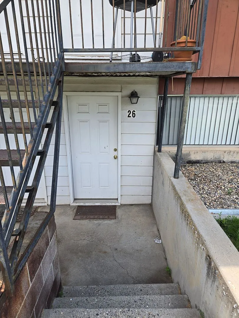 2857 Elm Circle — Photo 2