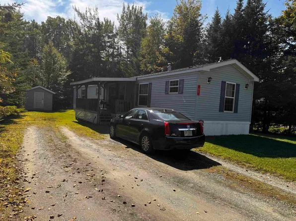 42 Country Village Road, Whitefield, NH 03598