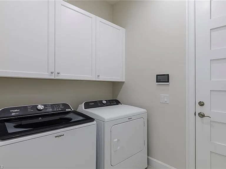 8909 Yucatan Ct — Photo 20