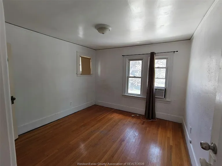 3046 Alexander Ave #UPPER — Photo 10