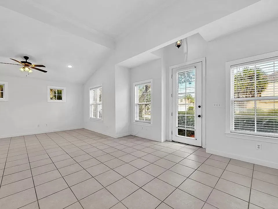 108 Mantero Way — Photo 4