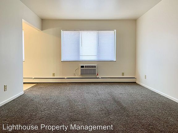 4th image of 2085 Eastern Ave SE APT 1