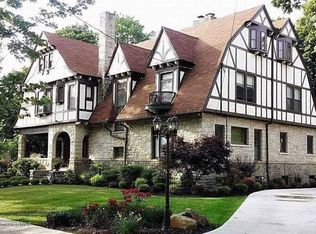 1015 Electric St, Scranton, PA 18509