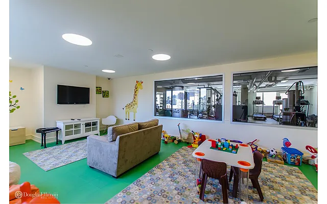 Sold by Douglas Elliman | media 18