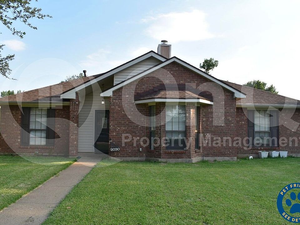 1st image of 2030 Lansdown Dr