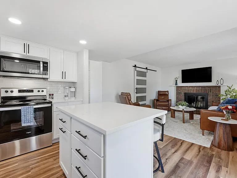11833 W Marlowe Pl — Photo 18